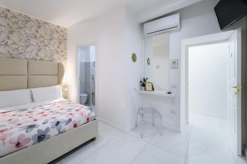 Luxury 4 Suites With Private Bathrooms-Toledo-1